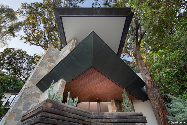 Lena_Wolff_TriangleSquare_VB_WM.jpg