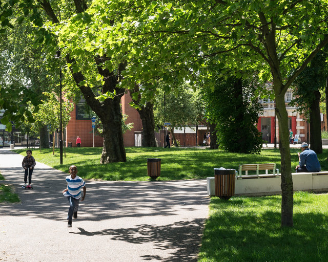 Tottenham Green. Adams and Sutherland Architects