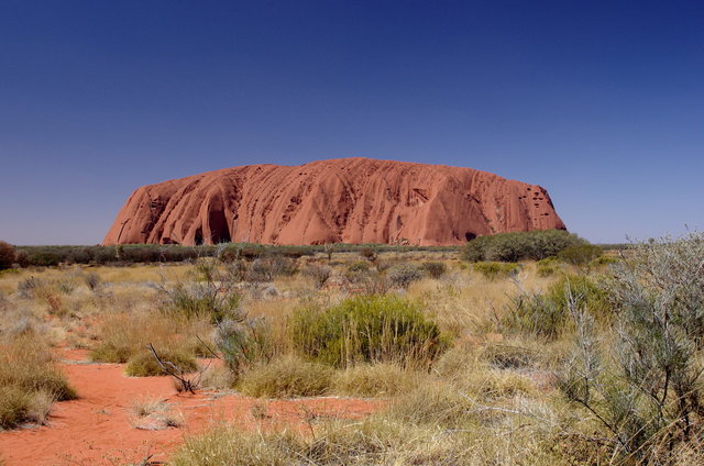 Uluru Midday (5) VB.JPG