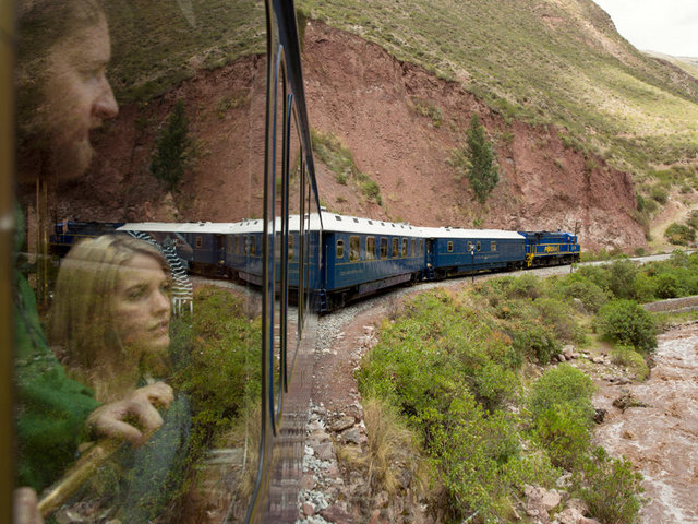 PlaneTrainAuto_AK06.jpg