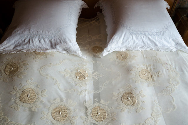 Paradekissen (Decorative Pillow), Germany