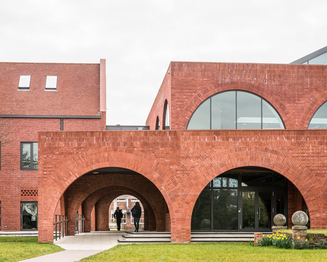 Brentwood School. Cottrell and Vermeulen Architects