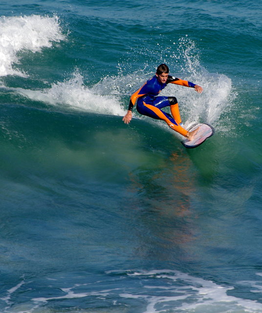 Surfers at Tamarama (20) VB.JPG