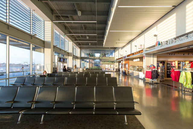 Lena_LBairportSct-130.jpg