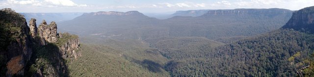 Jamison Valley Panorama VB scaled.jpg