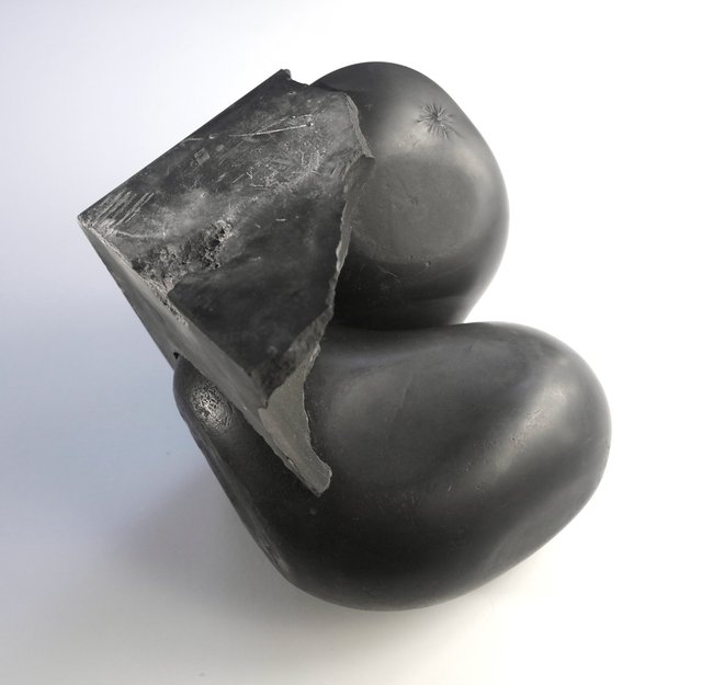 A strange liaison 2025