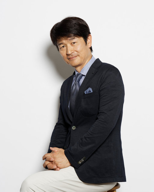 スタジオ　背景に影有り