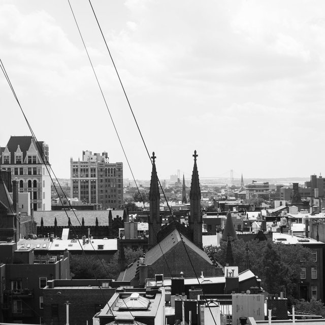 B&W Streetscape Far-0589.jpg