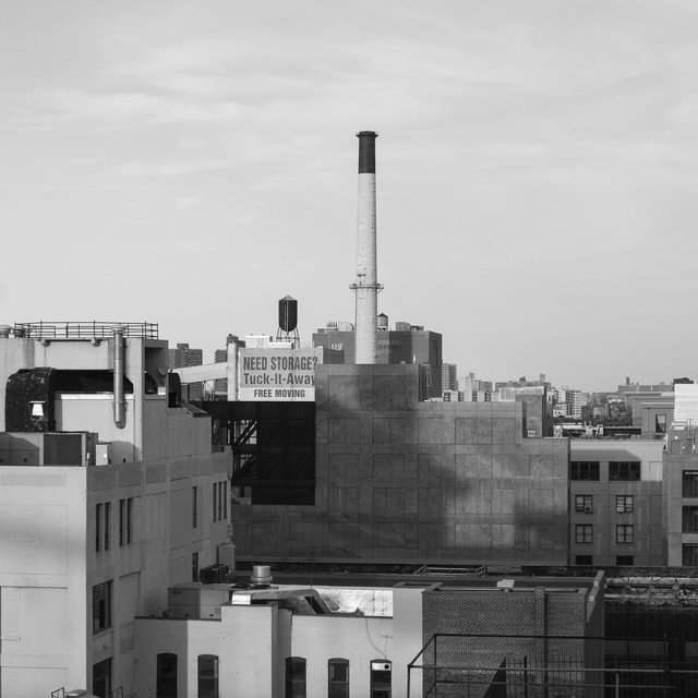 B&W Streetscape Far-0661.jpg