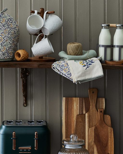 DUNELM AW20 LOOKBOOK<br><font color="a6a6a6"><u><a href="https://www.alex-bland.co.uk/aw20-lookbook" target="_self">VIEW PROJECT</a></u></font>