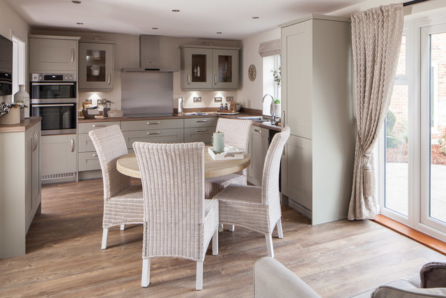 DAVID WILSON HOMES<br><font color="a6a6a6"><u><a href="http://www.alex-bland.co.uk/barratt-homes" target="_self">VIEW PROJECT</a></u></font>