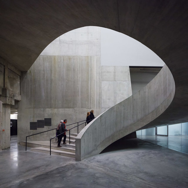 TATE SWITCH HOUSE - HERZOG & DE MEURON<br><font color="a6a6a6"><u><a href="http://www.alex-bland.co.uk/tate-switch-house" target="_self">VIEW PROJECT</a></u></font>