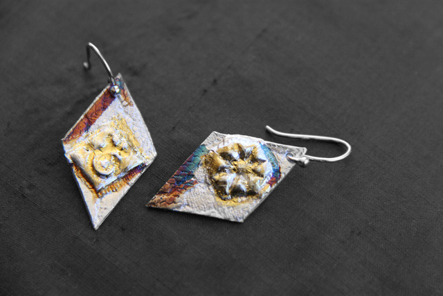 Diamond Lace Earrings - Pure silver w/ 24k gold and patina - Dimensions 3 X 2 cm (SOLD)