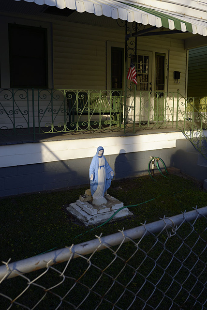 neworleansmarystatue.jpg