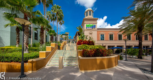 6TAUBMAN_TAMPA_STEPS.jpg