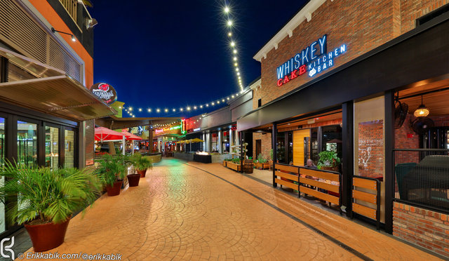 8_TAUBMAN_TAMPA_WHISKEYCAKE.jpg