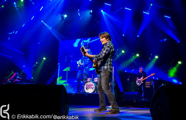 mpiEKP_09_14_16_fogerty_concert_KABIK-22.jpg