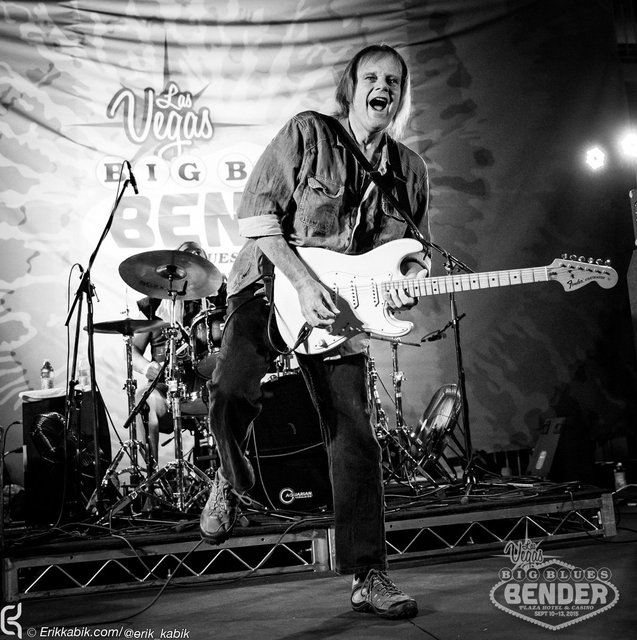 09_11_15_bigbluesbender_day2__KABIK-1515.jpg