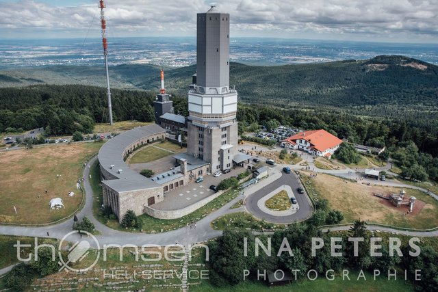 Helikopter-Rundflüge Großer Feldberg im Taunus_thomsen Heli-Service_22 (13).jpg