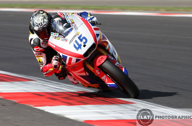 © LAT Photographic