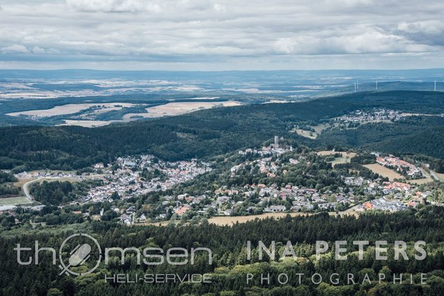 Helikopter-Rundflüge Großer Feldberg im Taunus_thomsen Heli-Service_22 (18).jpg