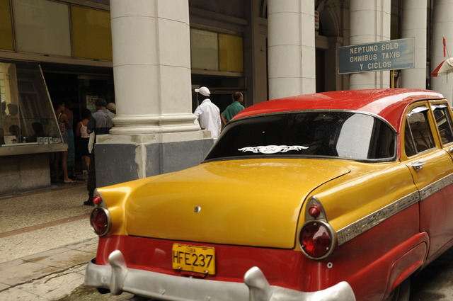 Yellow & Red Ford, Havana