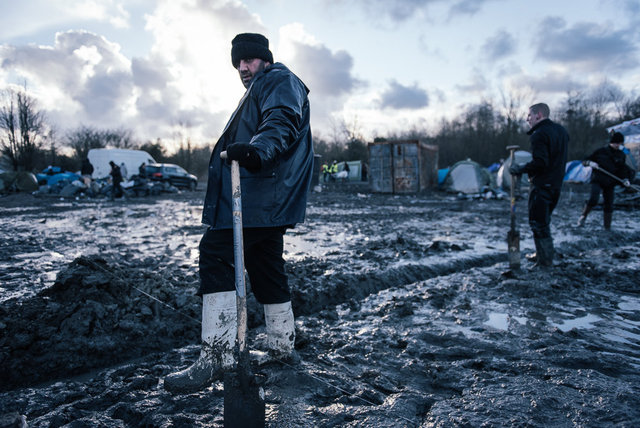 Grande-Synthe refugee camp.