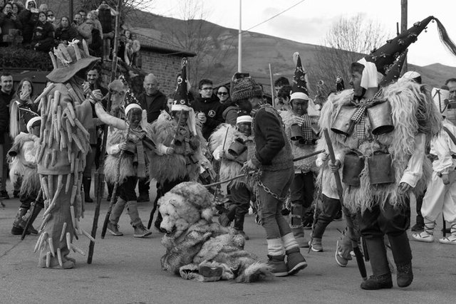 la vijanera saturday pick 2 - 4 b&w crop IMG_9505.jpg