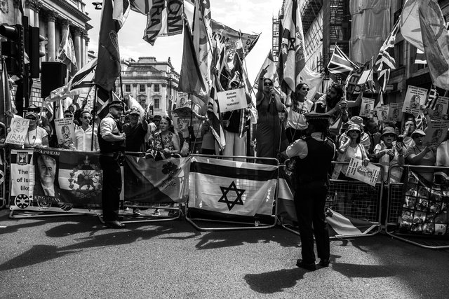 50 b&w DSCF9565 copy.jpg