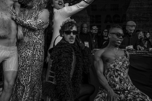 together traf sq 110 DSCF0938 copy.jpg