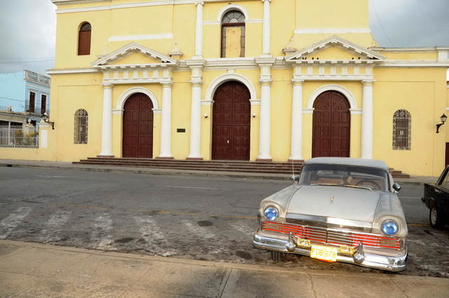 Two Tone Ford, Havana