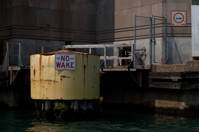 Warning along the Chicago River