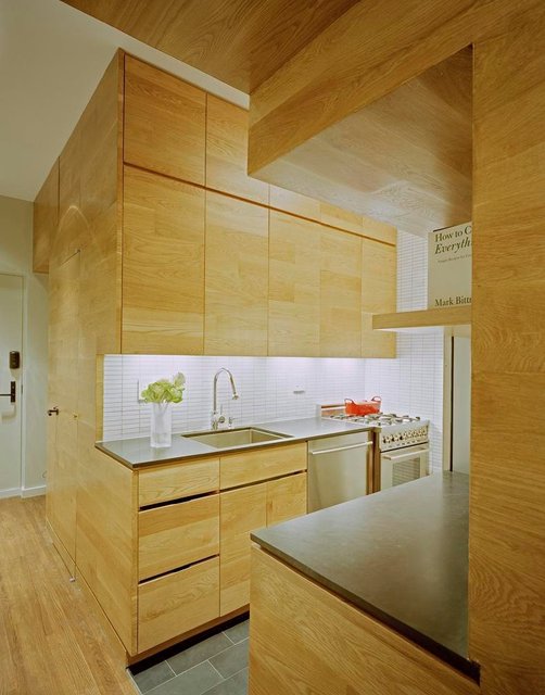 small-kitchen-in-apartment.jpg
