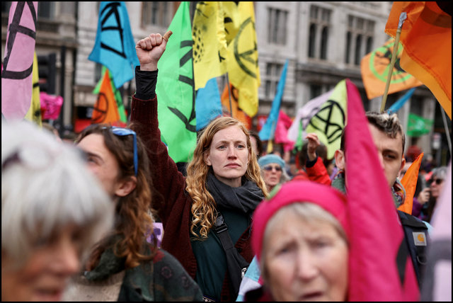 2022-04-09T155025Z_1099204725_RC2RJT9B9VX3_RTRMADP_3_CLIMATE-CHANGE-BRITAIN (1).jpg