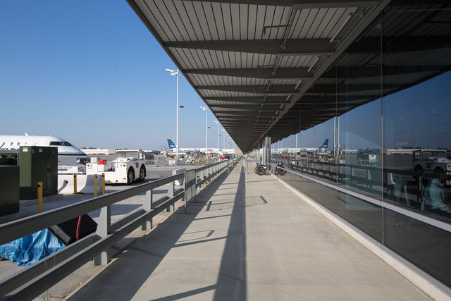 Lena_LBairportSct-047.jpg