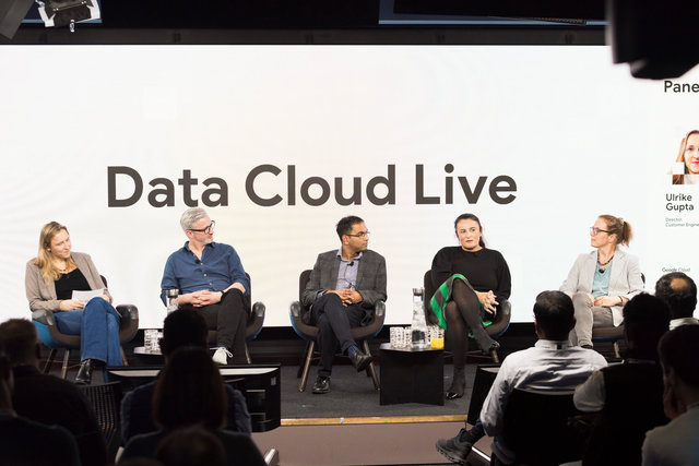 Data-Cloud-Live-8495.jpg