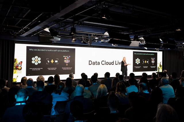 Data-Cloud-Live-4437.jpg