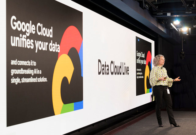 Data-Cloud-Live-4172-Edit.jpg