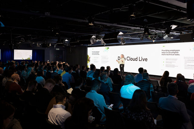 Data-Cloud-Live-3845.jpg