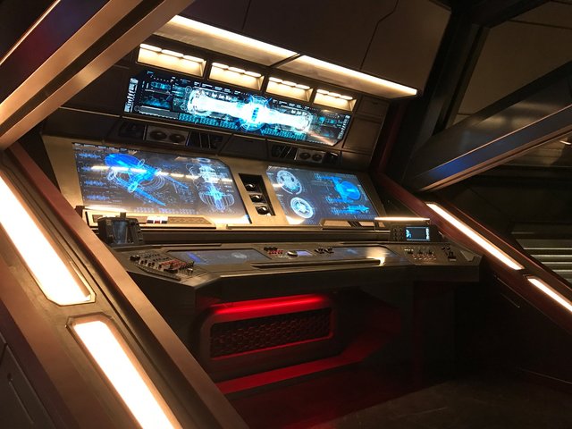 USS SHENZHOU: BRIDGE, OPS STATION