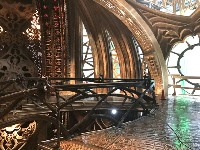 KLINGON SARCOPHAGUS SHIP: BRIDGE