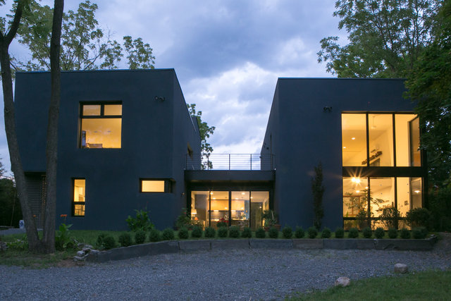 Hudson Studio. 2016