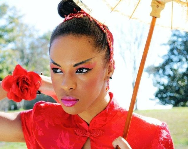BRIANNA - MODEL