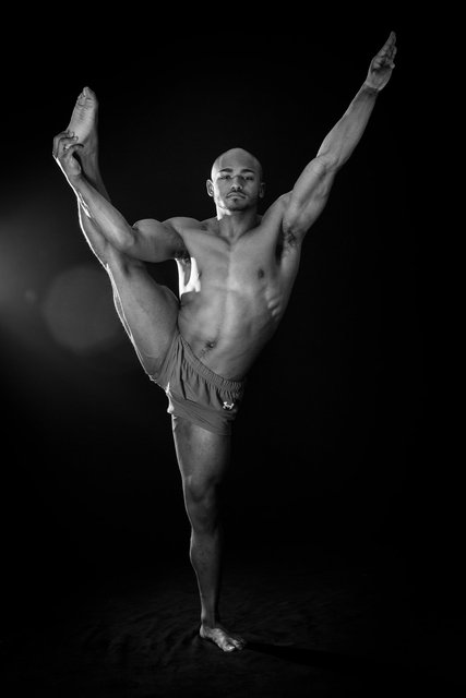 30188156A_BODIES_37.JPG