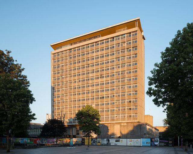 lowresCivic_Centre_Plymouth_RDD110826E2.jpg