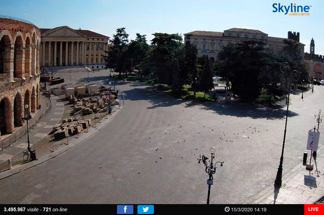 52_Verona - Piazza Bra.TIF