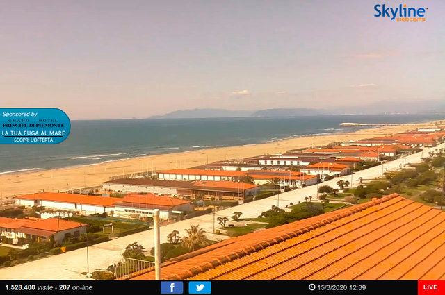 61_Viareggio, veduta sul lungomare la 'Terrazza della Repubblica'.TIF