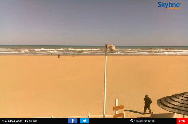 60_Spiaggia di Rimini.TIF