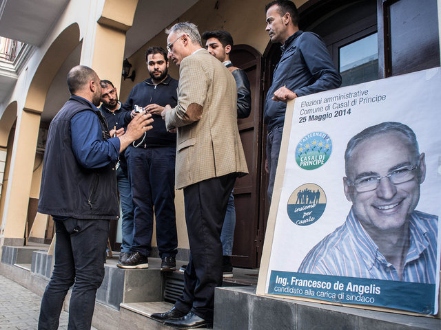 9.Il comitato di uno dei candidati a sindaco F De Angelis