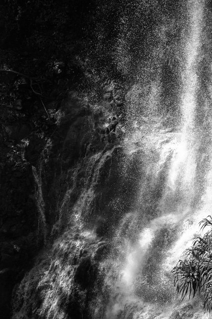 waterfalls01.jpg